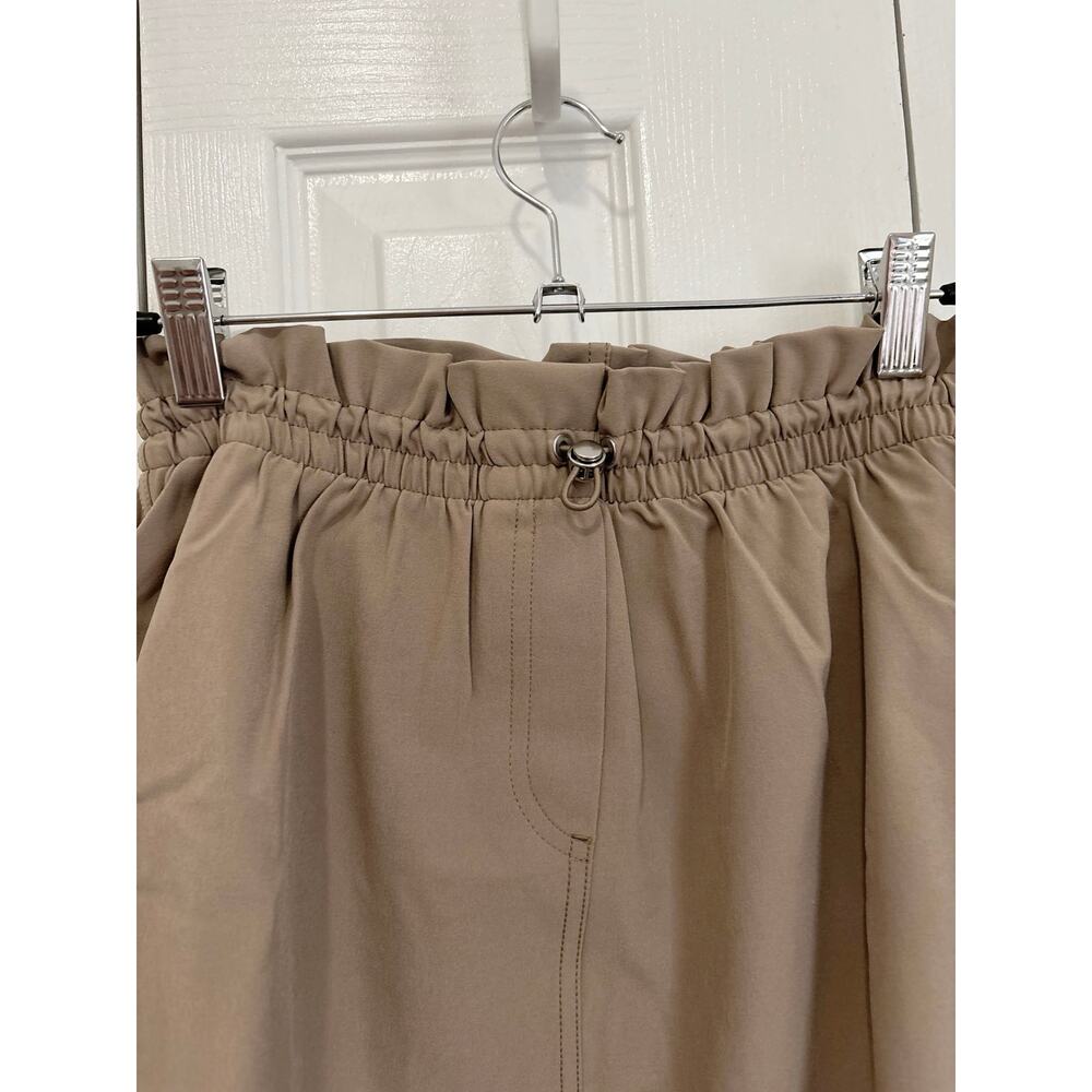 Spanx Casual Fridays Khaki Neutral Cinched Skort Size XS NWT - Picture 3 of 9